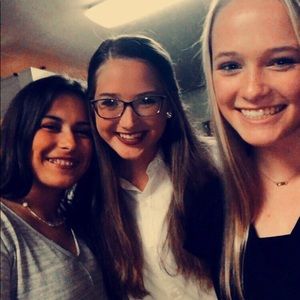 Meet your Posher, Tia